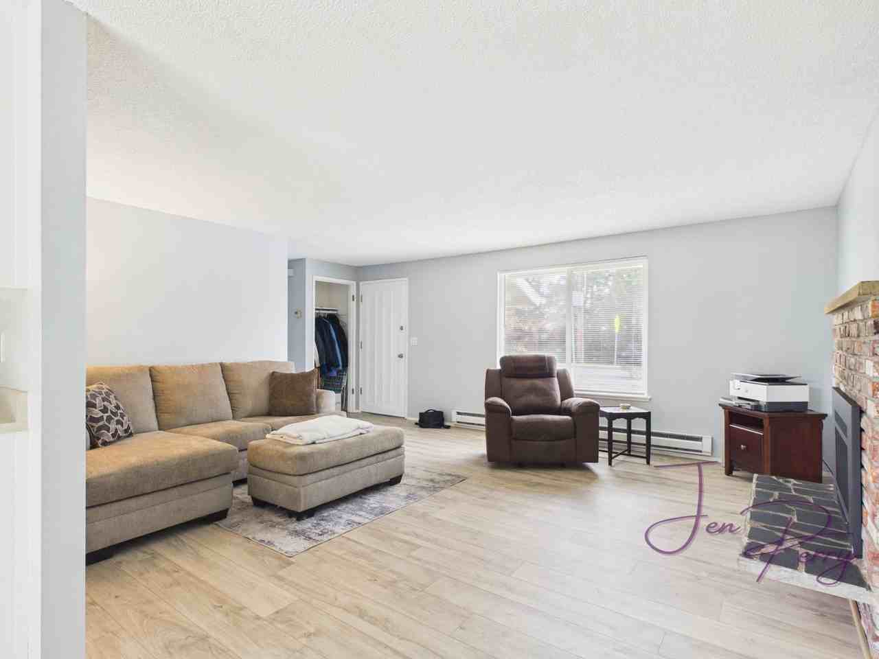 2274 Thornton St - Photo 5 of 19