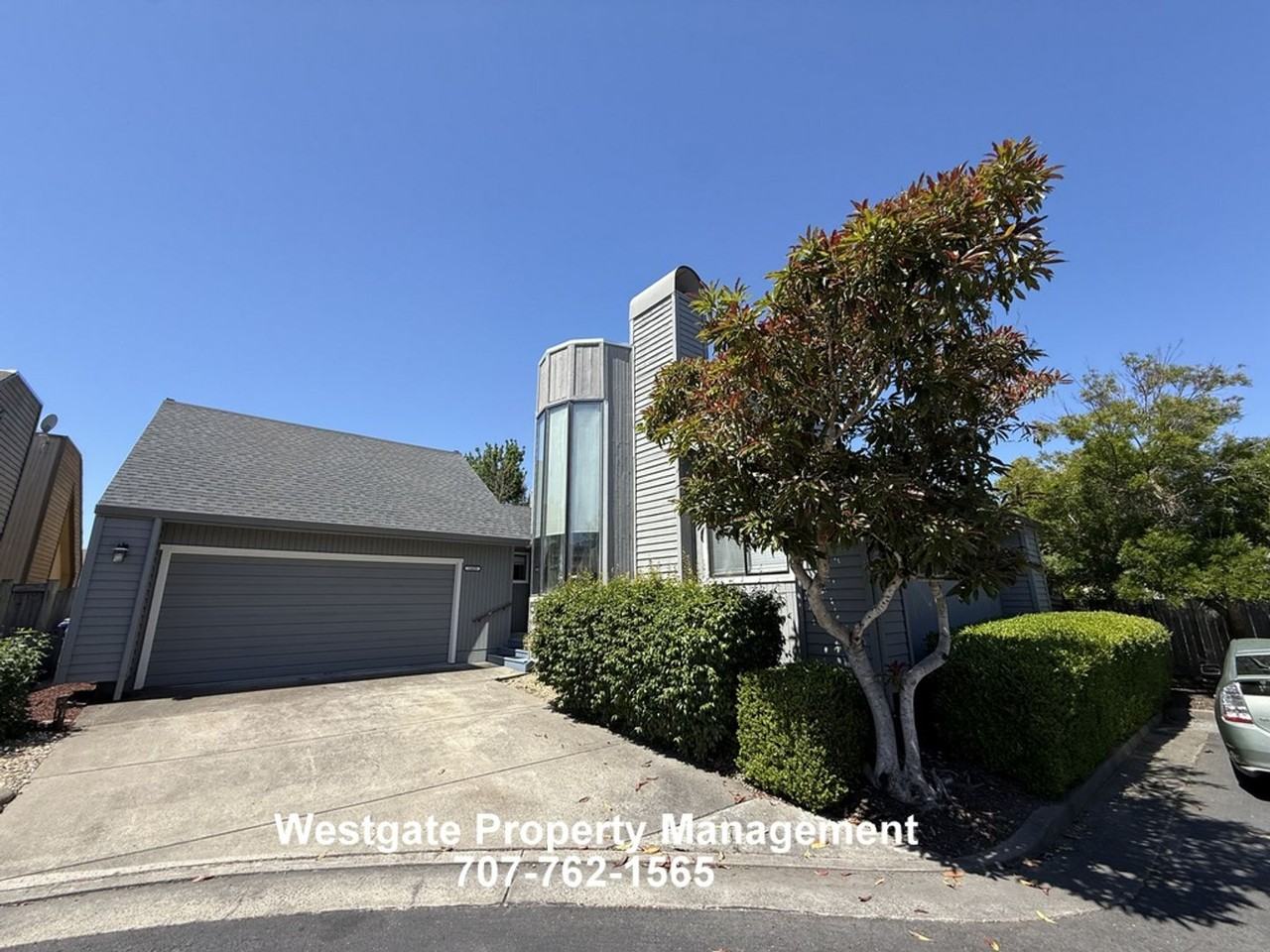 1453 Capri Ave - Photo 2 of 19