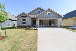 4500 W Winston St - Photo 1 of 1