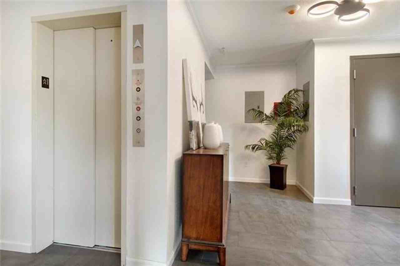 1532 Saint Andrew St #208 - Photo 3 of 13