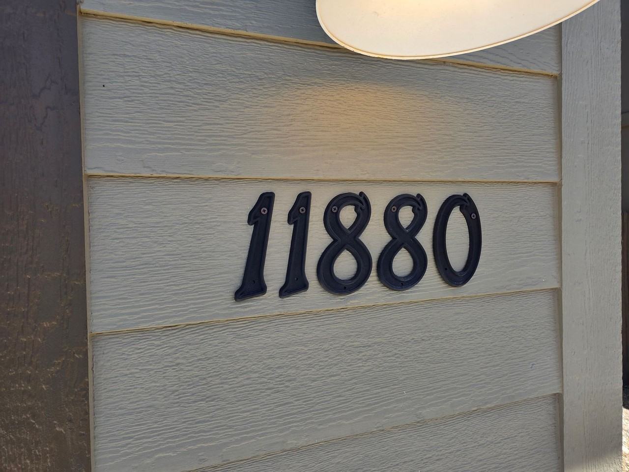 11880 Pegasus Rd - Photo 4 of 8