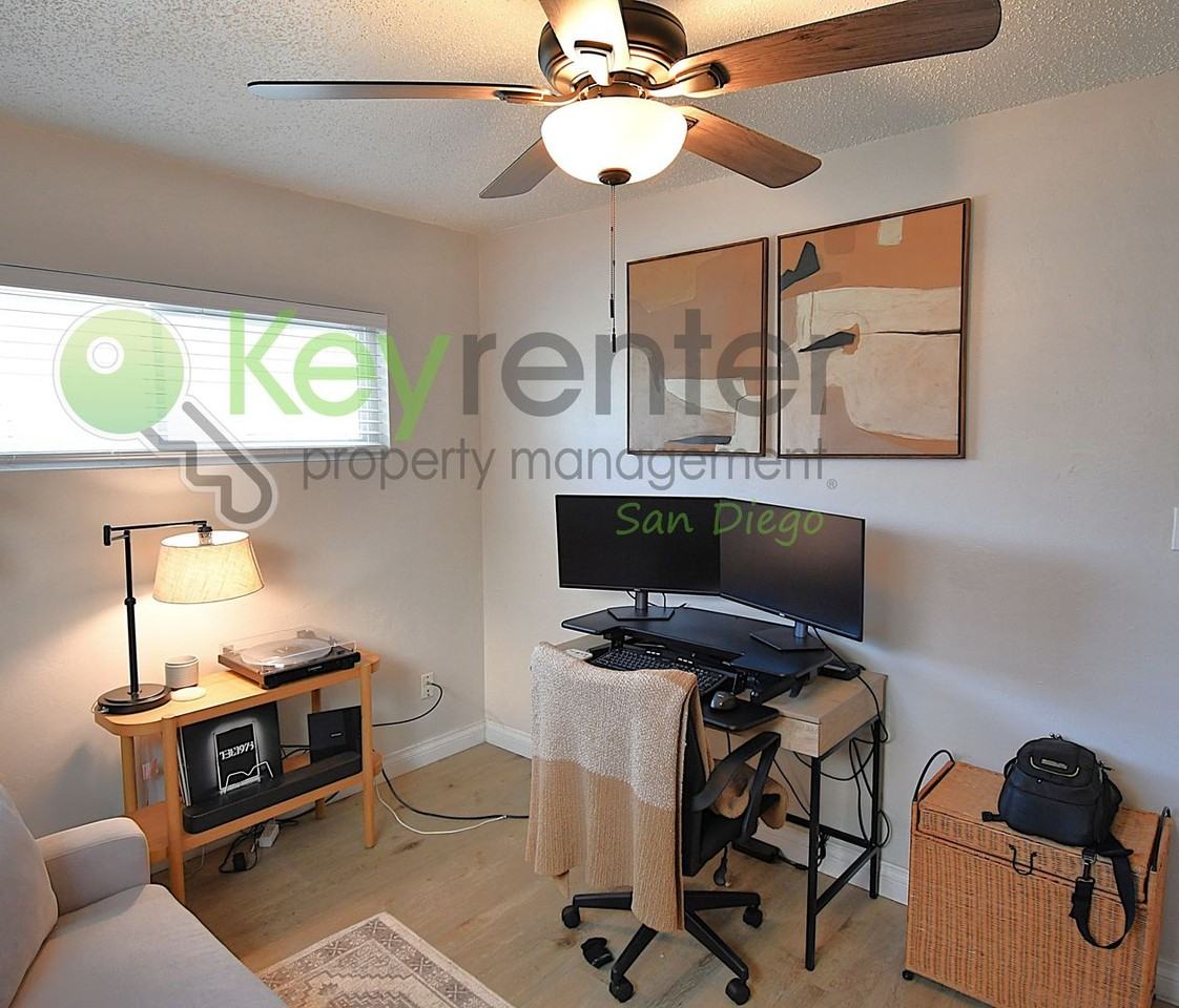 8075 Palm St - Photo 4 of 23