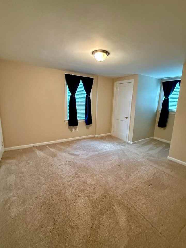 40 Edwards Ct - Photo 7 of 16