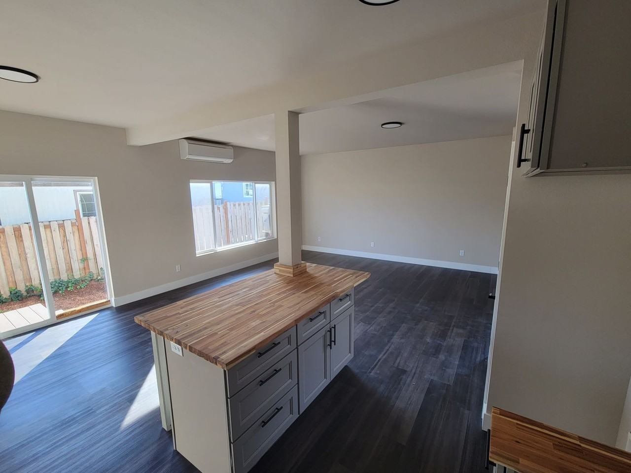 152 Allison Ave - Photo 2 of 9