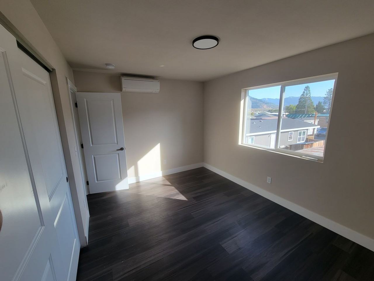 152 Allison Ave - Photo 4 of 9