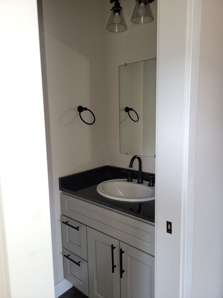 152 Allison Ave - Photo 5 of 9