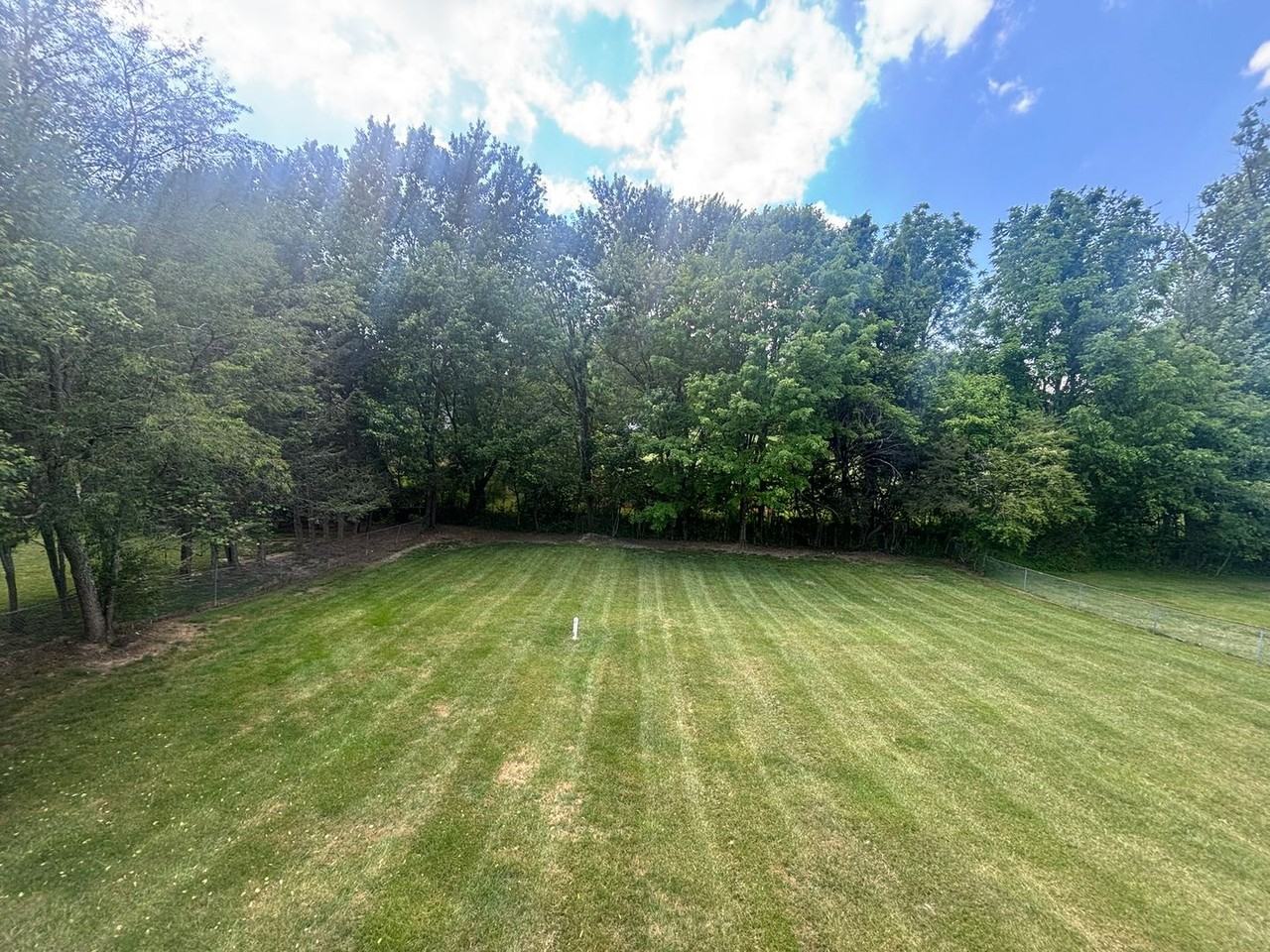 2710 S Greenwood Dr - Photo 4 of 18