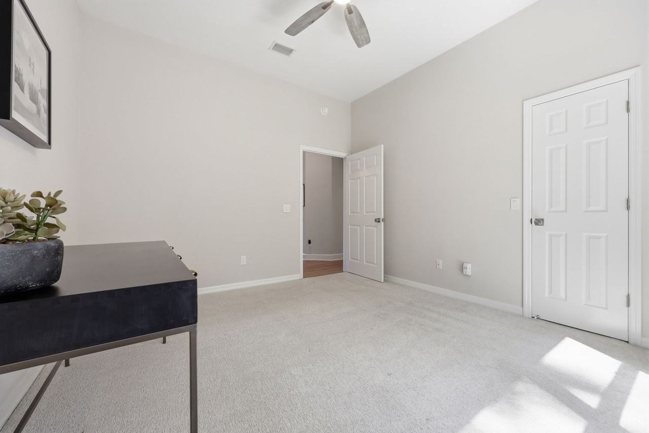 10226 Sw 49th Ln - Photo 3 of 39