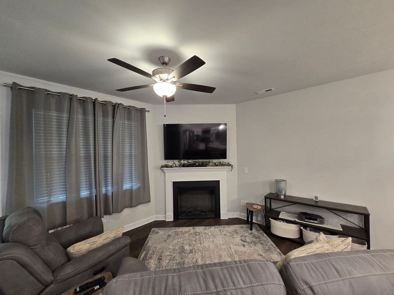 74 Hawk Ridge Dr - Photo 2 of 29