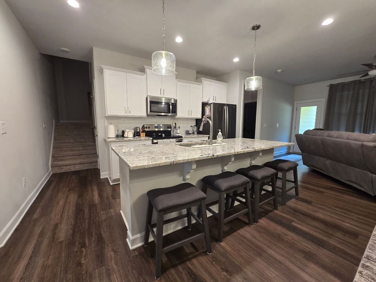 74 Hawk Ridge Dr - Photo 3 of 29