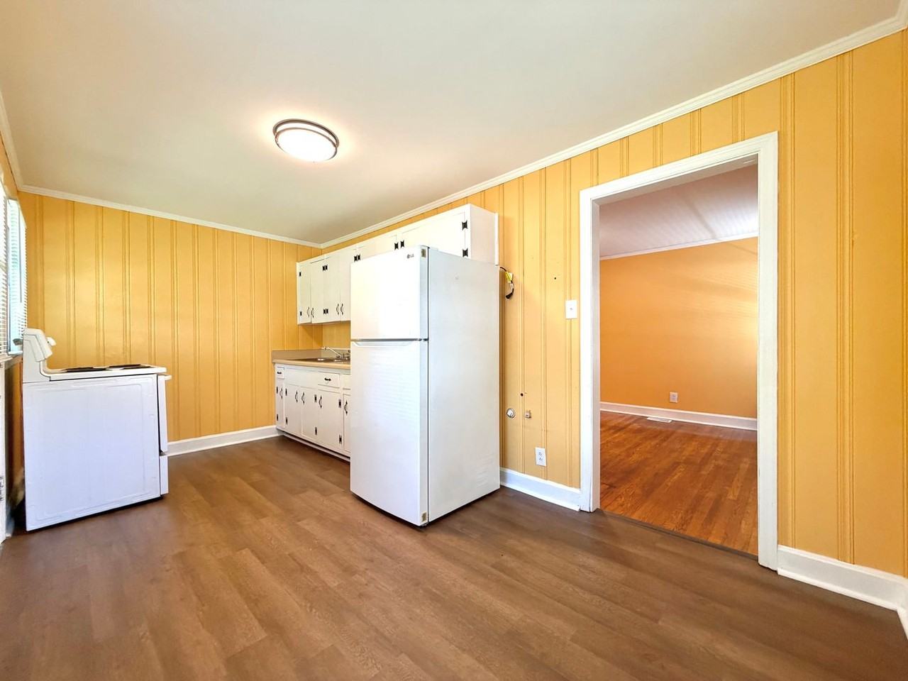 857 Greenwood Ave - Photo 7 of 23