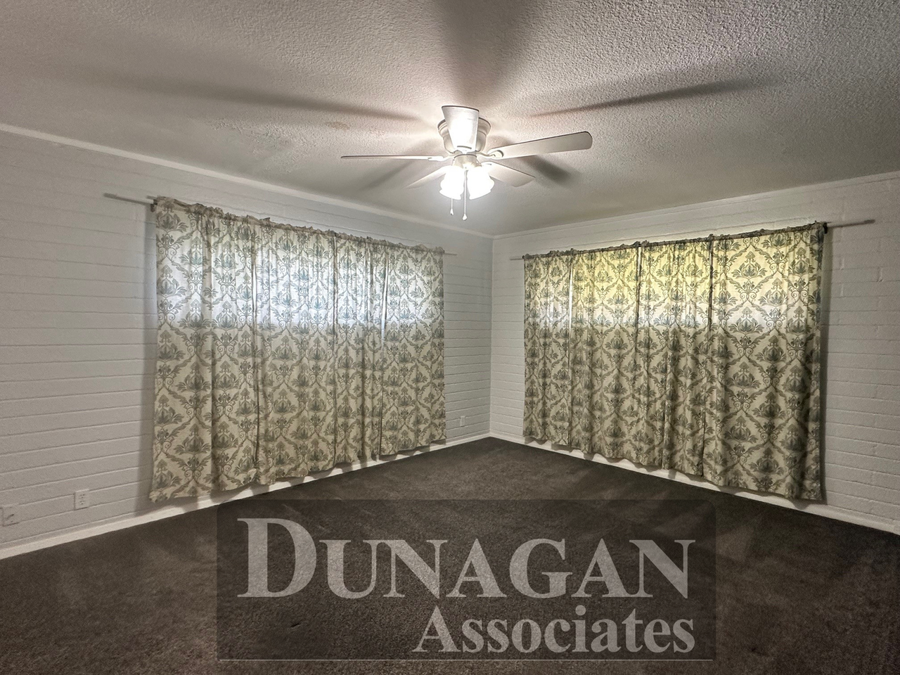 1207 Bryan Cir - Photo 2 of 10