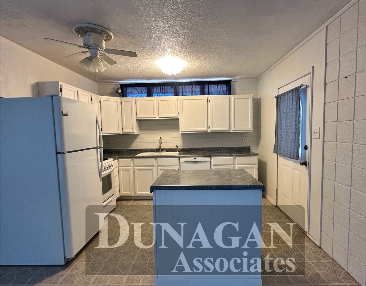 1207 Bryan Cir - Photo 5 of 10