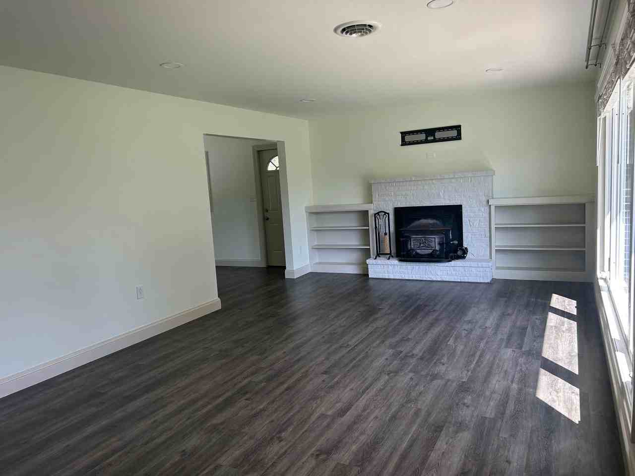 263 Briar Ln - Photo 2 of 23