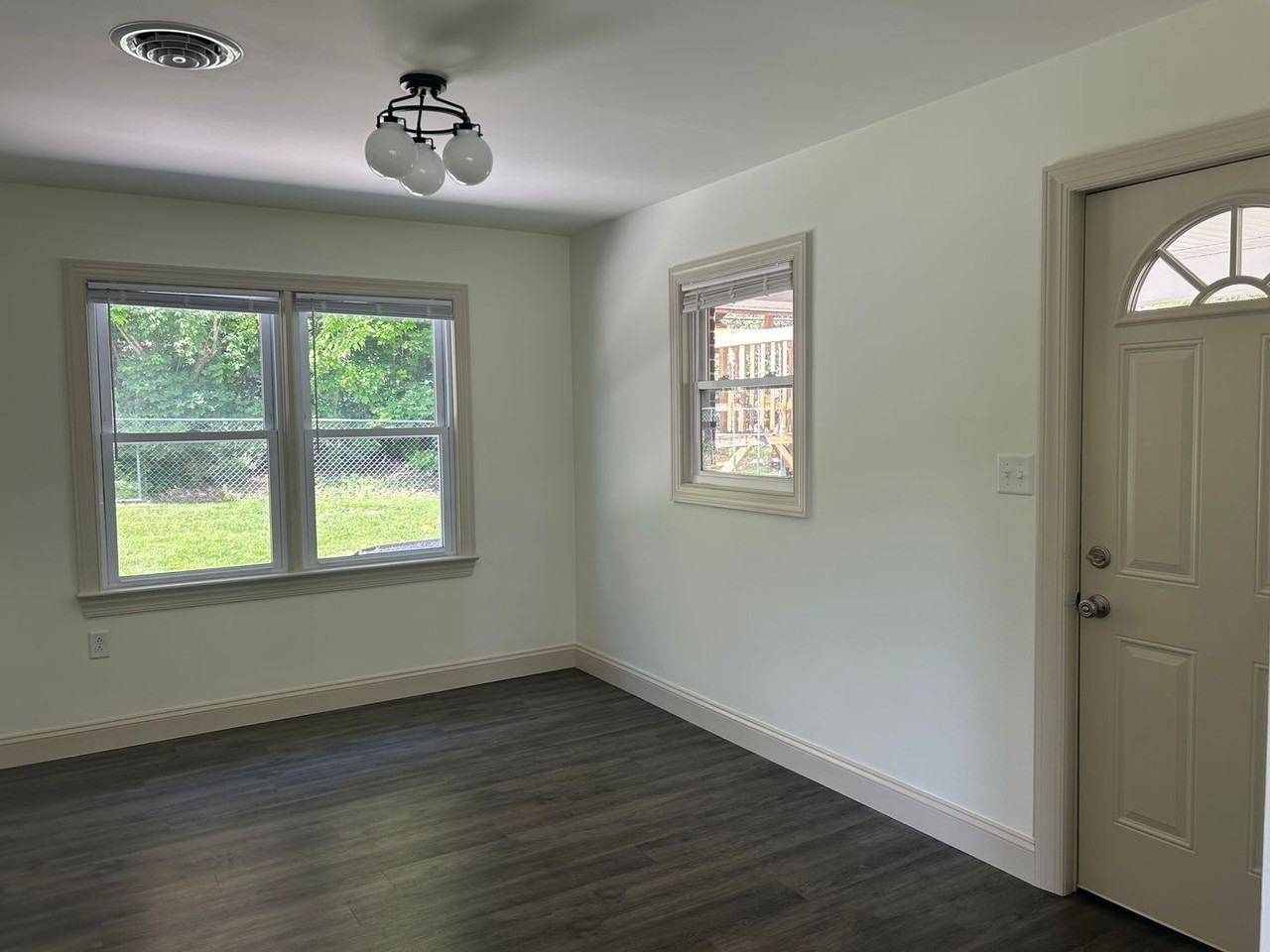 263 Briar Ln - Photo 5 of 23
