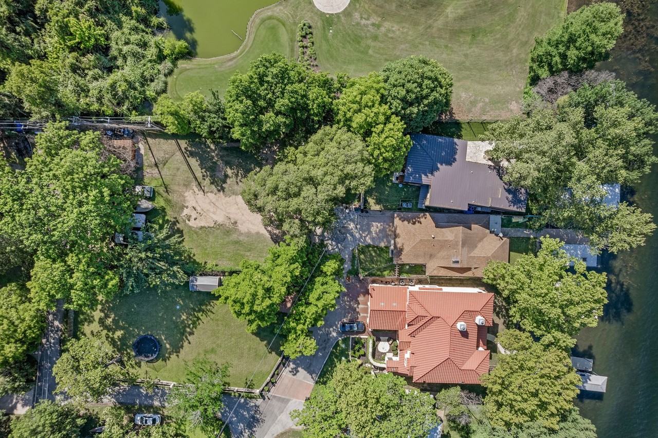 1758 Channel Rd - Photo 7 of 50