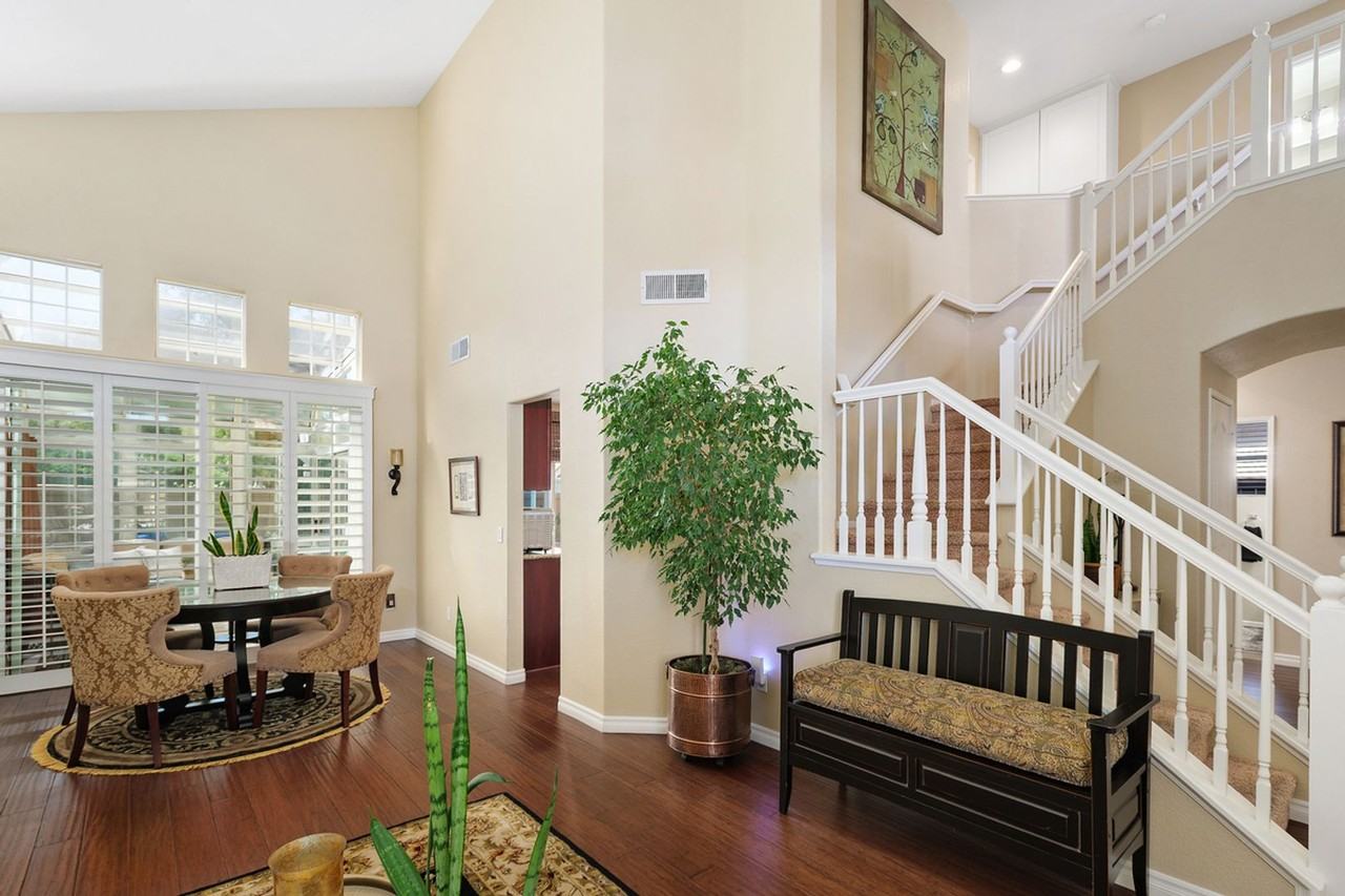 31066 Iron Cir - Photo 5 of 32