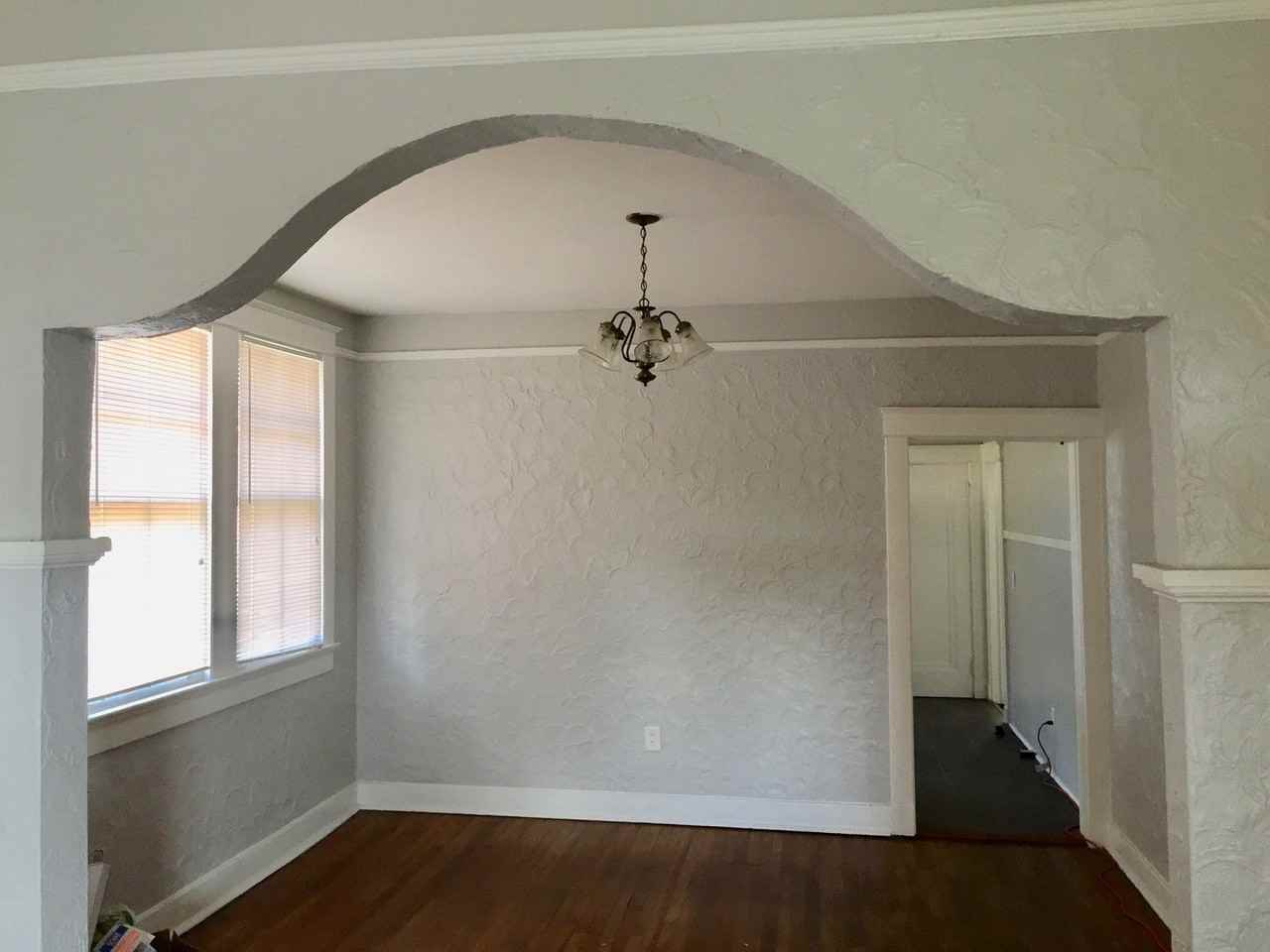 2817 Paris Ave - Photo 3 of 12