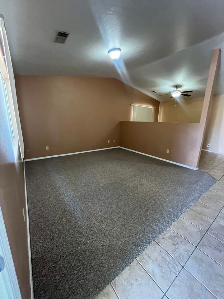 9665 E Magma Dr - Photo 4 of 16