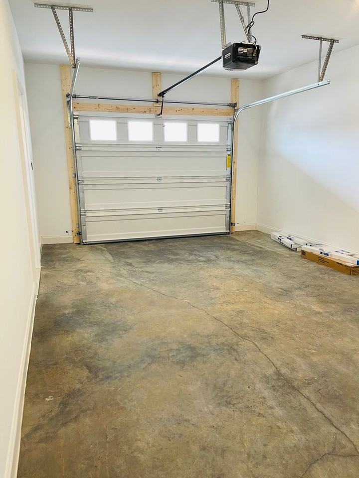 1244 Harvest Ct - Photo 3 of 13