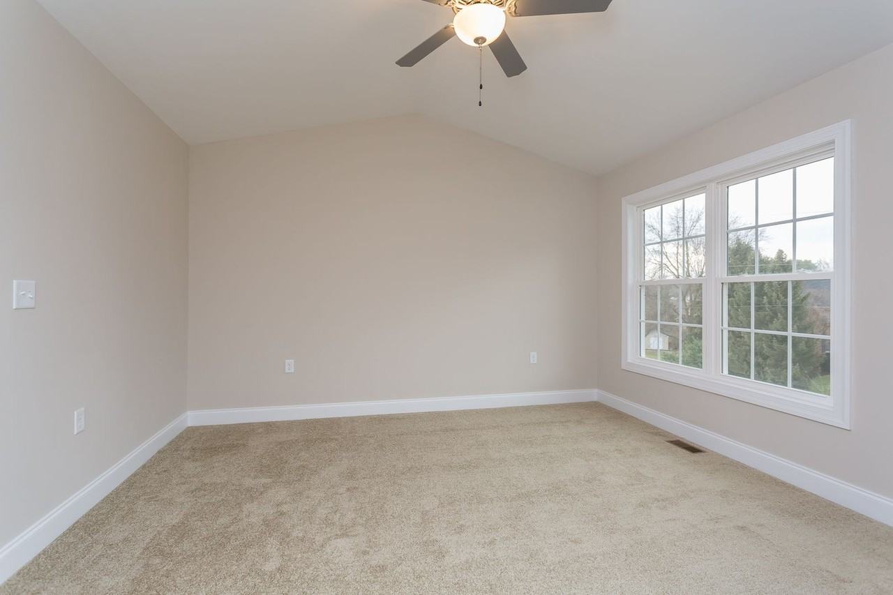 1244 Harvest Ct - Photo 6 of 13