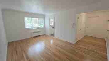 featured image of 1019 Rockland Ave #102