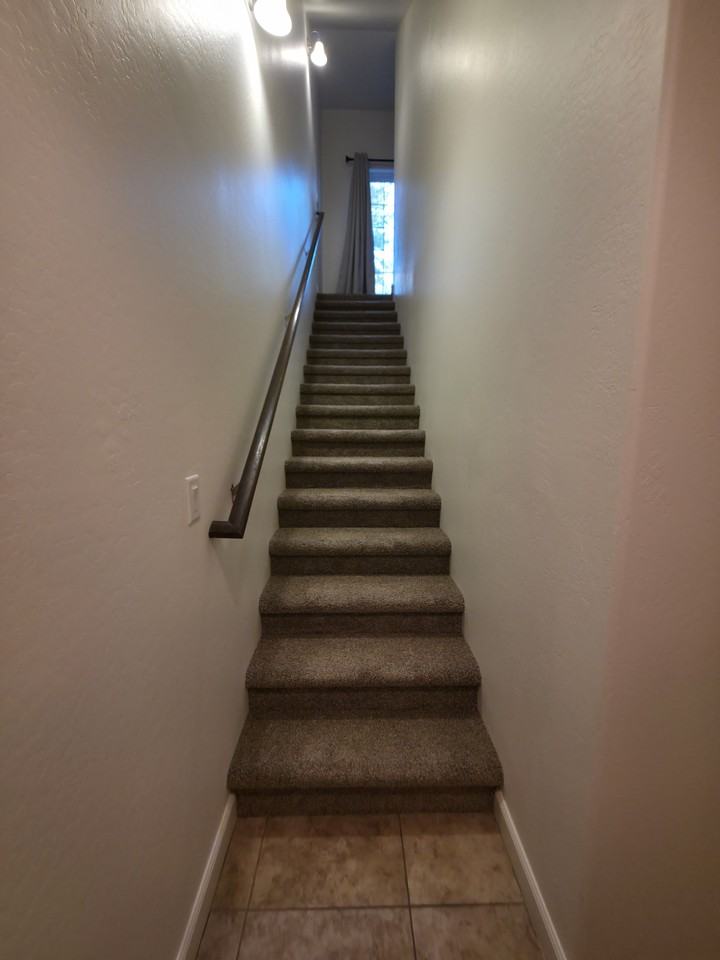 2512 W Pikes Peak Dr #1 - Photo 2 of 20