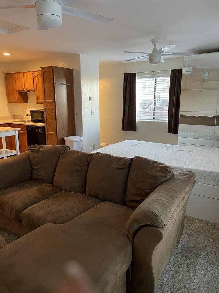 1519 E Payton Way #1 - Photo 7 of 10
