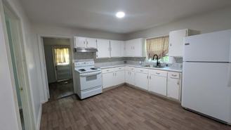328 Cummings St #1 - Photo 1 of 1