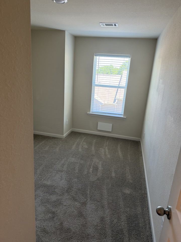 1410 Canopy Dr #1 - Photo 2 of 5