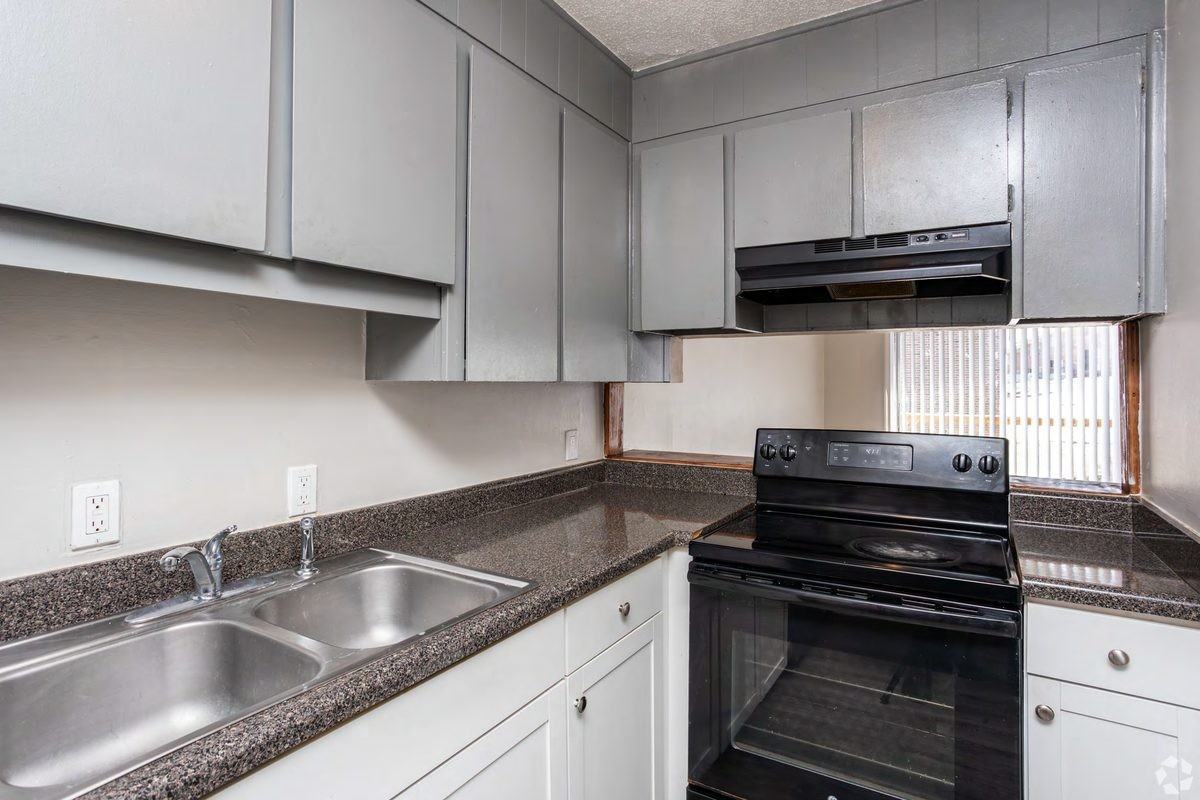1962 Clinton Rd #62B - Photo 4 of 16