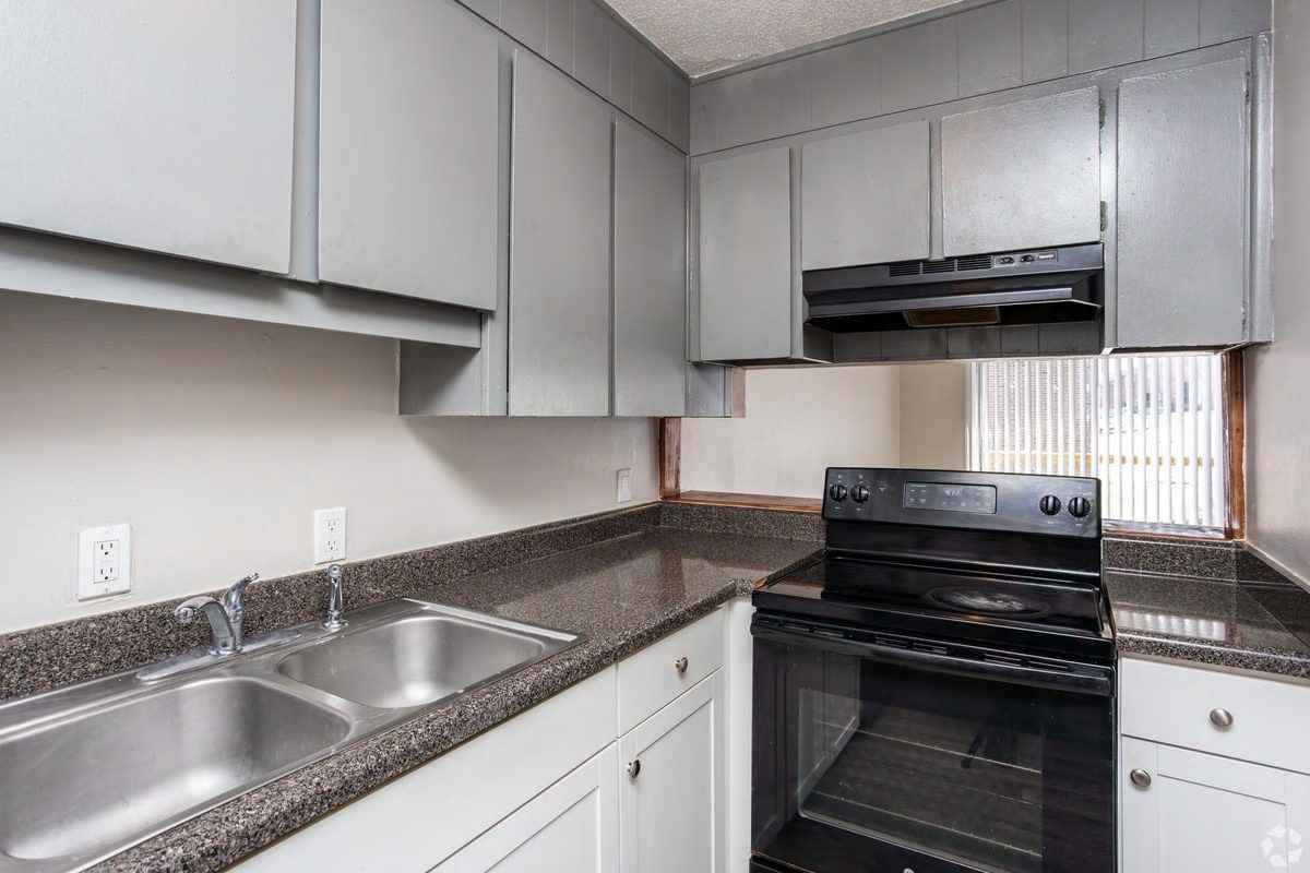 1968 Clinton Rd #68G - Photo 4 of 14