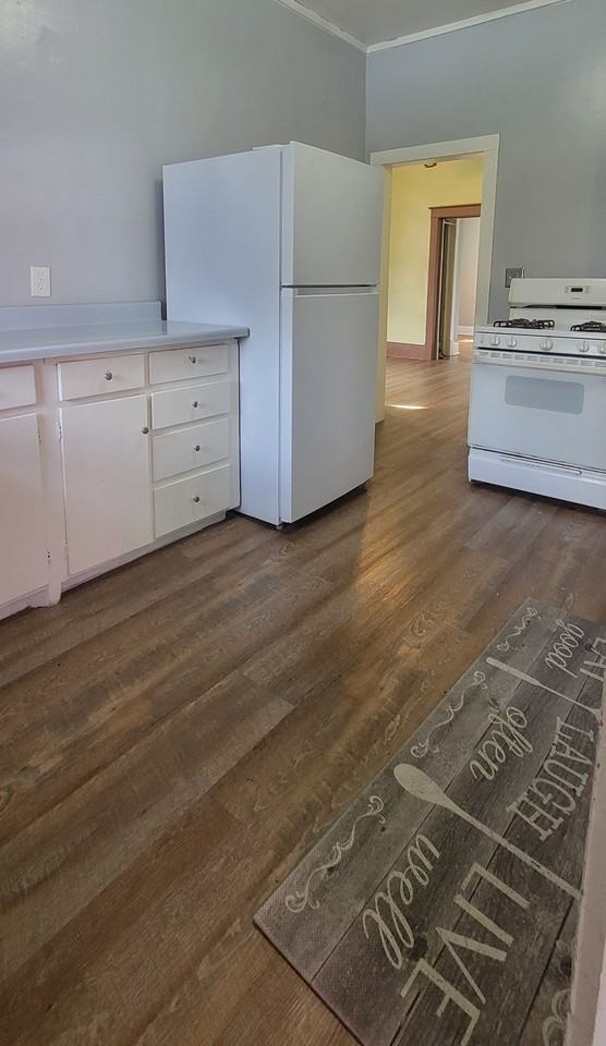 927 Plumer St #1 - Photo 2 of 12