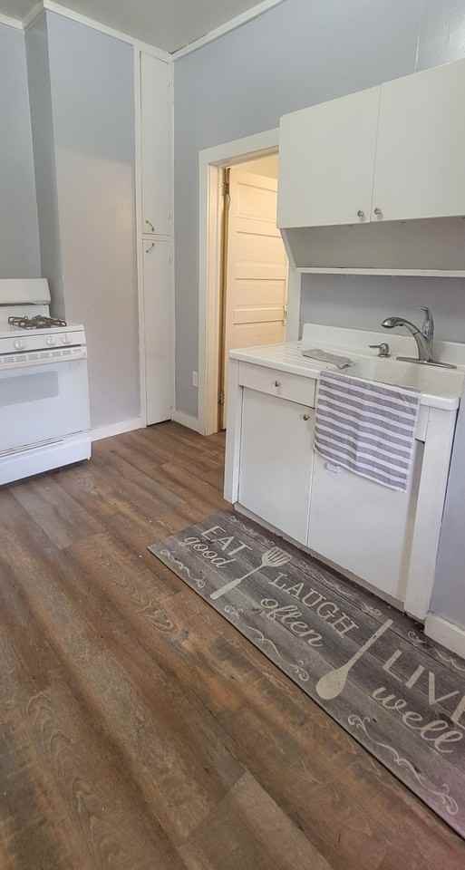 927 Plumer St #1 - Photo 3 of 12