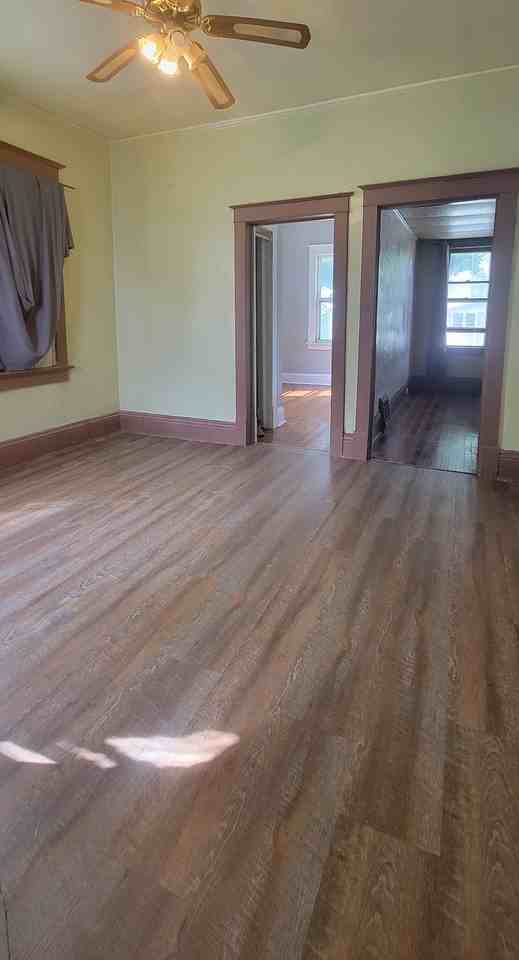927 Plumer St #1 - Photo 4 of 12