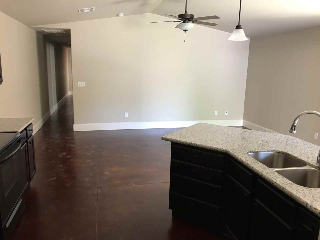 540 N Doris St #1 - Photo 3 of 14