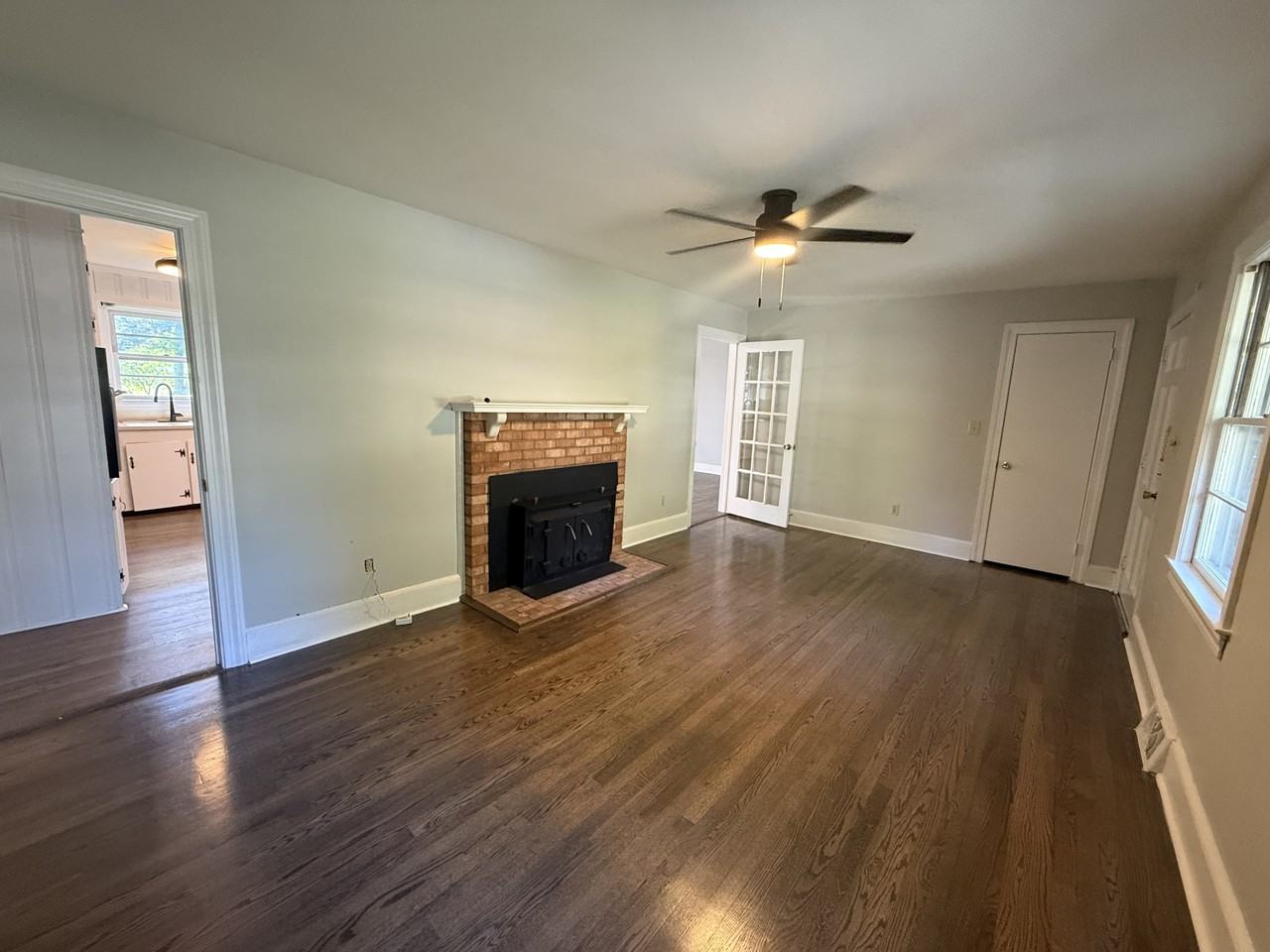 207 Belvedere Dr #1 - Photo 3 of 16
