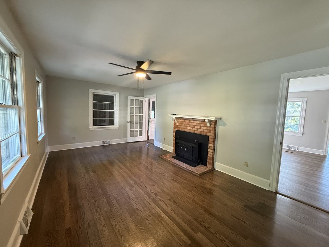207 Belvedere Dr #1 - Photo 4 of 16