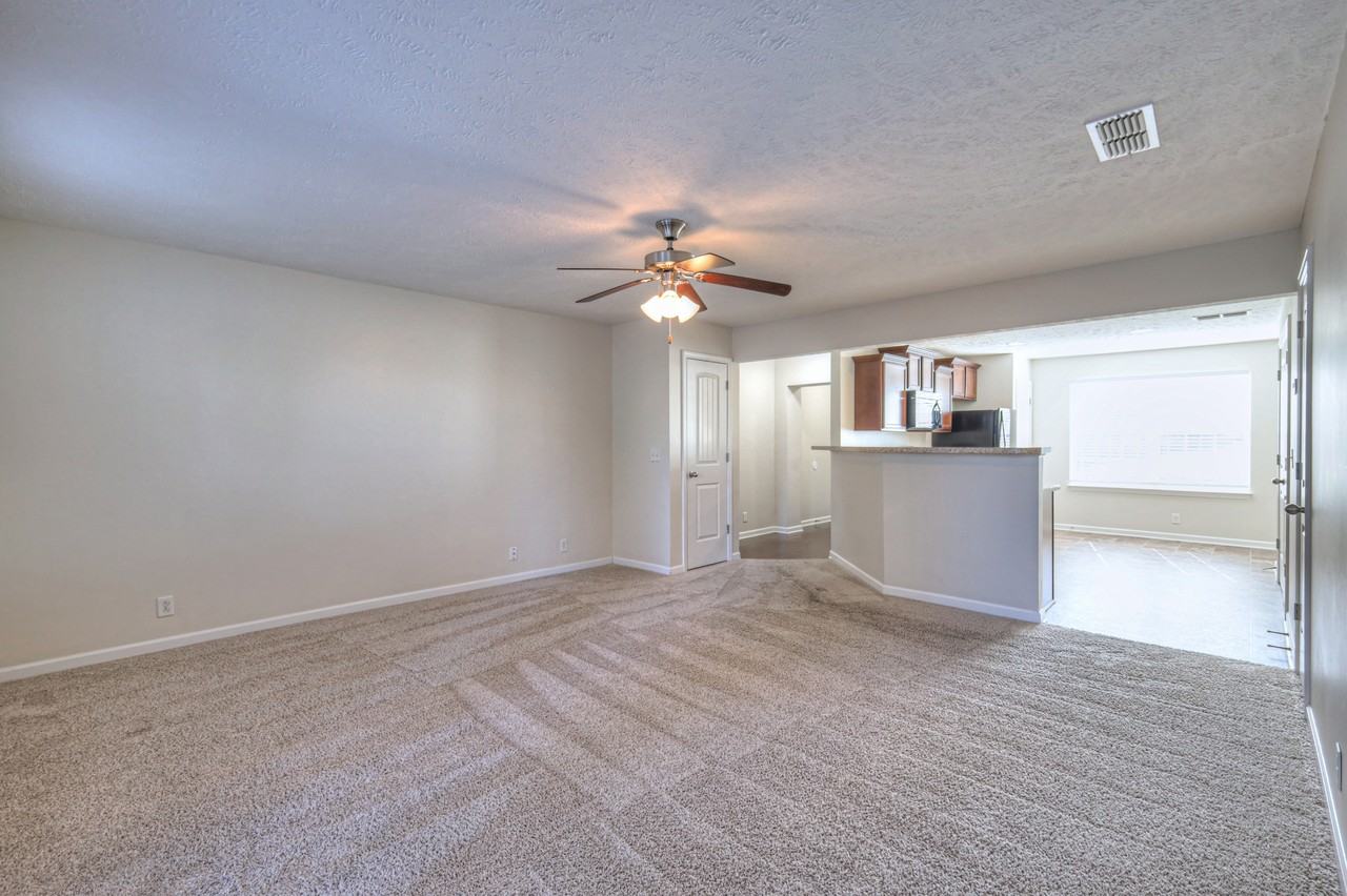4325 Aurora Cir #1 - Photo 5 of 25