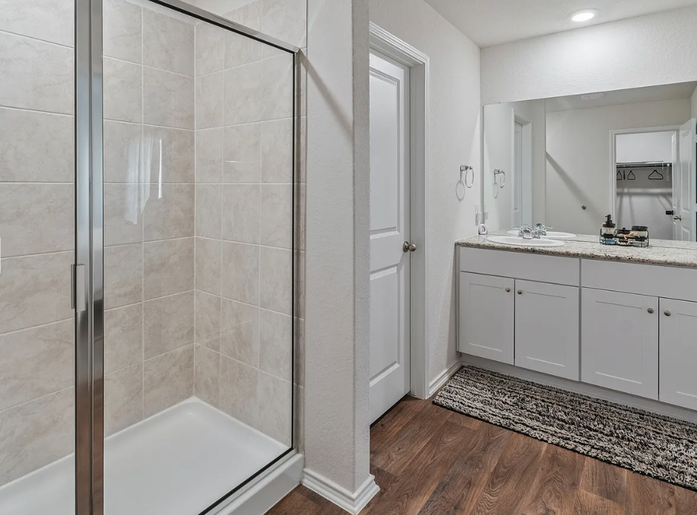 10518 Egremont #1 - Photo 7 of 9