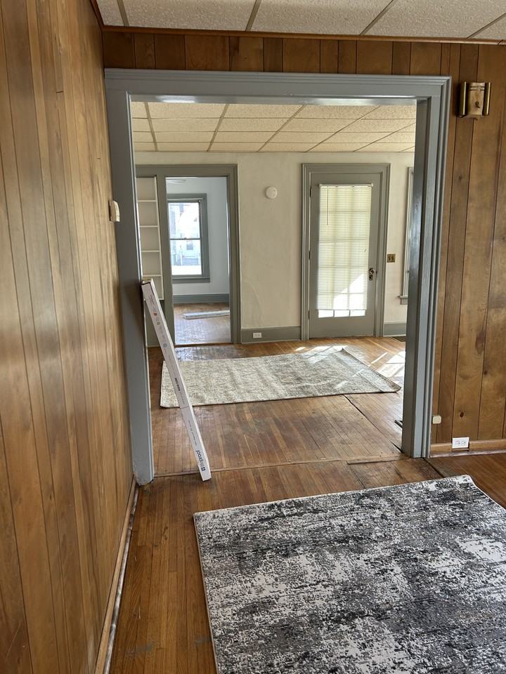 85 N Center St #1 - Photo 5 of 10