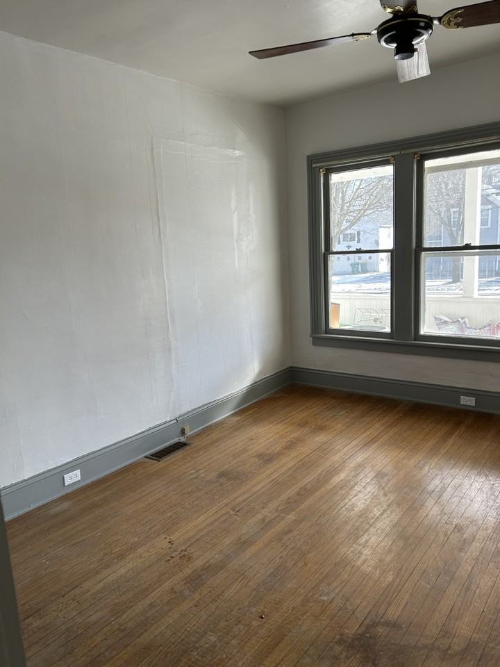 85 N Center St #1 - Photo 7 of 10