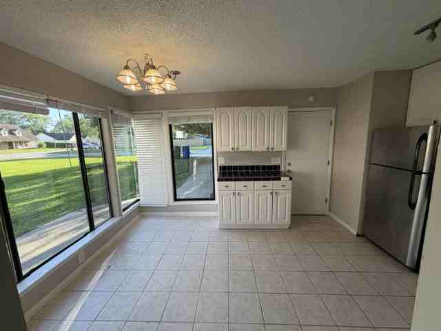 8640 Roanoke Dr #1 - Photo 6 of 20