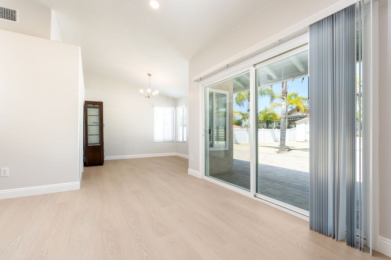 1517 Del Mar Rd #1 - Photo 6 of 50