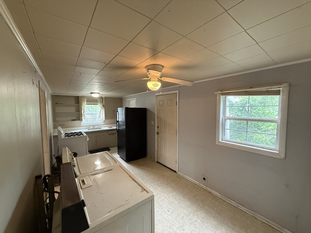 720 1/2 N Texas St #1 - Photo 4 of 5