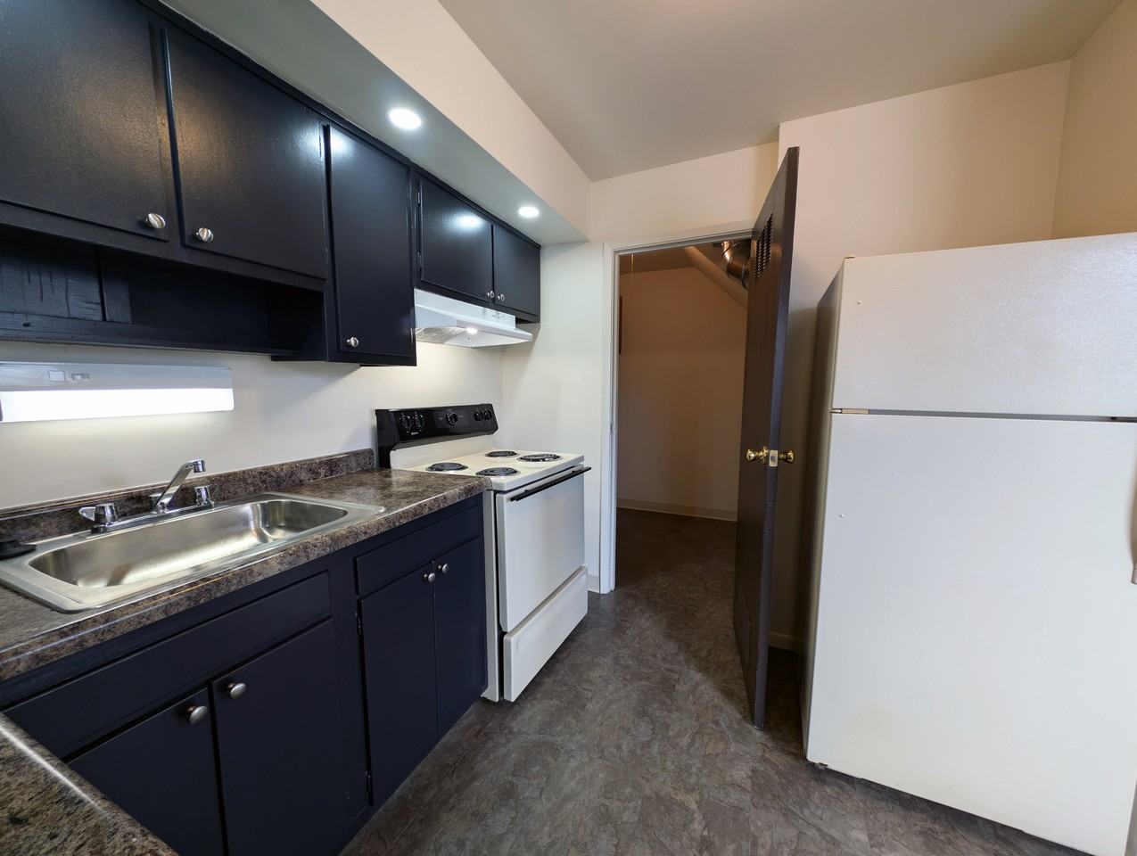 1181D Kelburn Rd #1181D - Photo 2 of 26