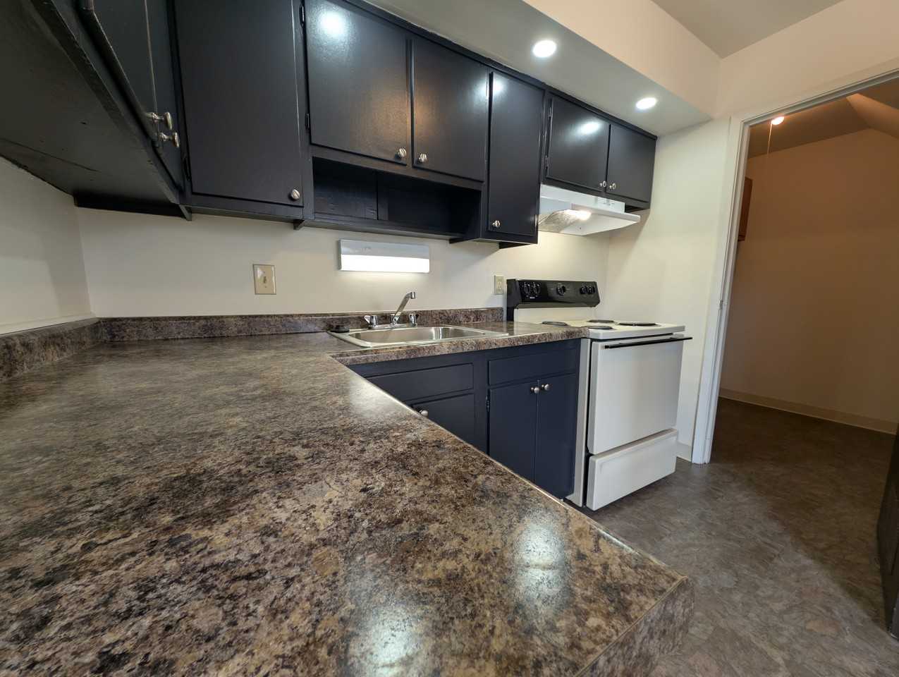 1181D Kelburn Rd #1181D - Photo 3 of 26