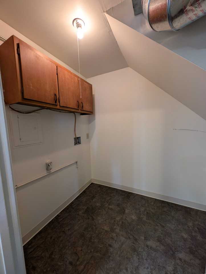 1181D Kelburn Rd #1181D - Photo 5 of 26