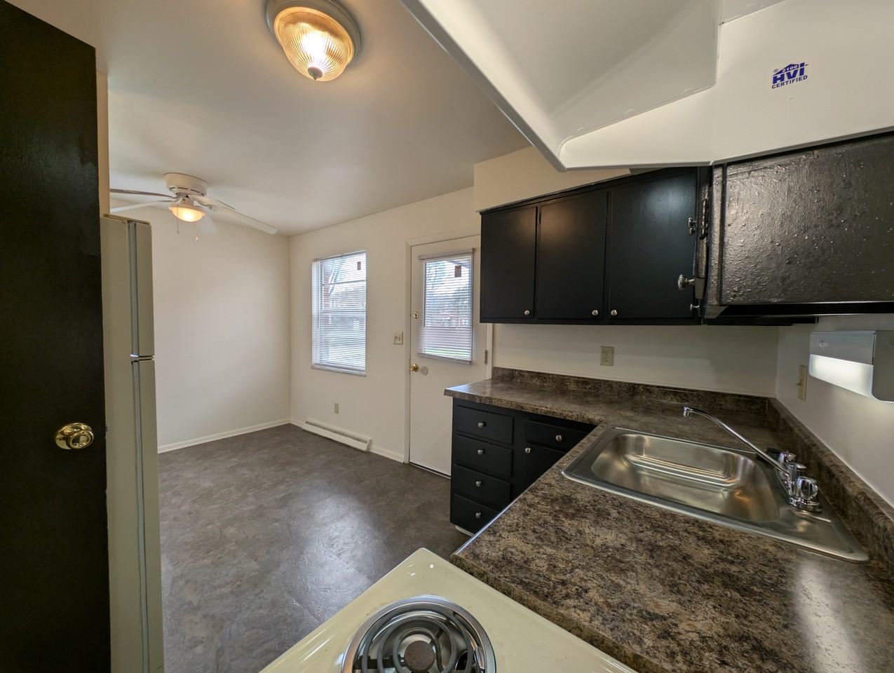 1181D Kelburn Rd #1181D - Photo 6 of 26