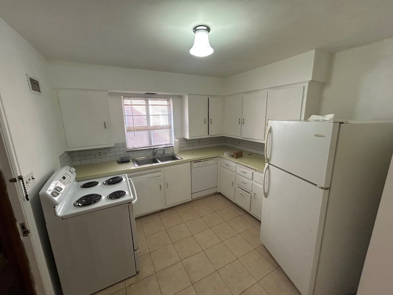 2677 Powhattan Pkwy #2 - Photo 6 of 9